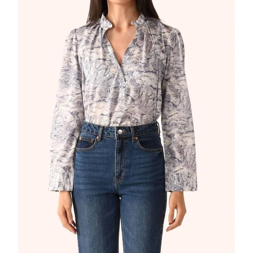NEW CISSA toile pleated shoulder shirt in blue